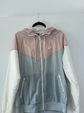 Nike Colorblock Hooded Windbreaker Jacket in Pink, Gray & White